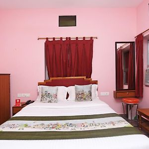 Oyo Hotel Balaram Palace